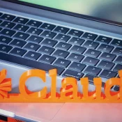 Claude 3D Printed Logo on MacBook Air M5